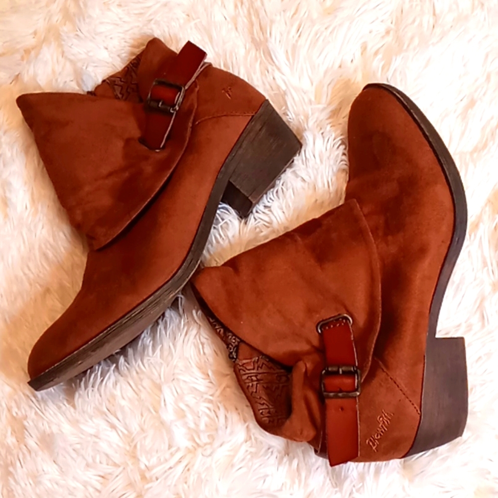Blowfish boots